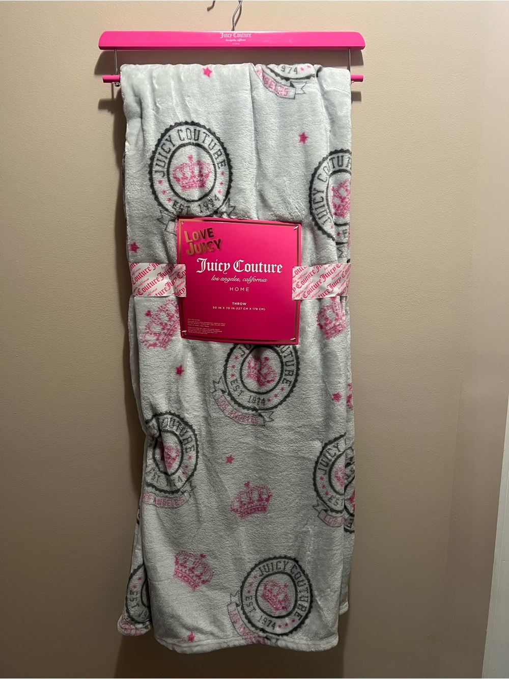 Juicy couture throw blanket‎